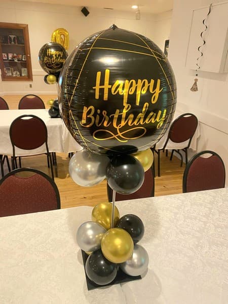 Birthday table balloon center piece